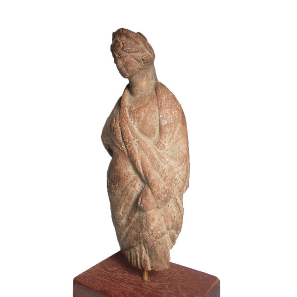 Weibliche, römische Gewandstatuette