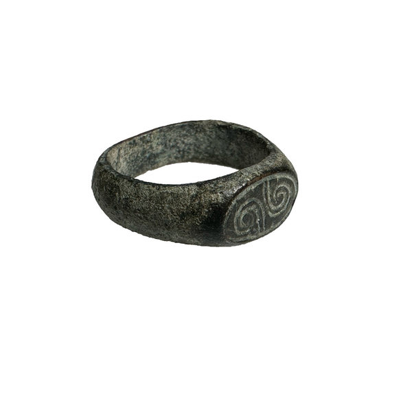 Keltischer Fingerring mit Verzierung